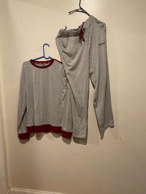 Set Women Medium Grey Burgundy
Loungewear Joggers Long Sleeve